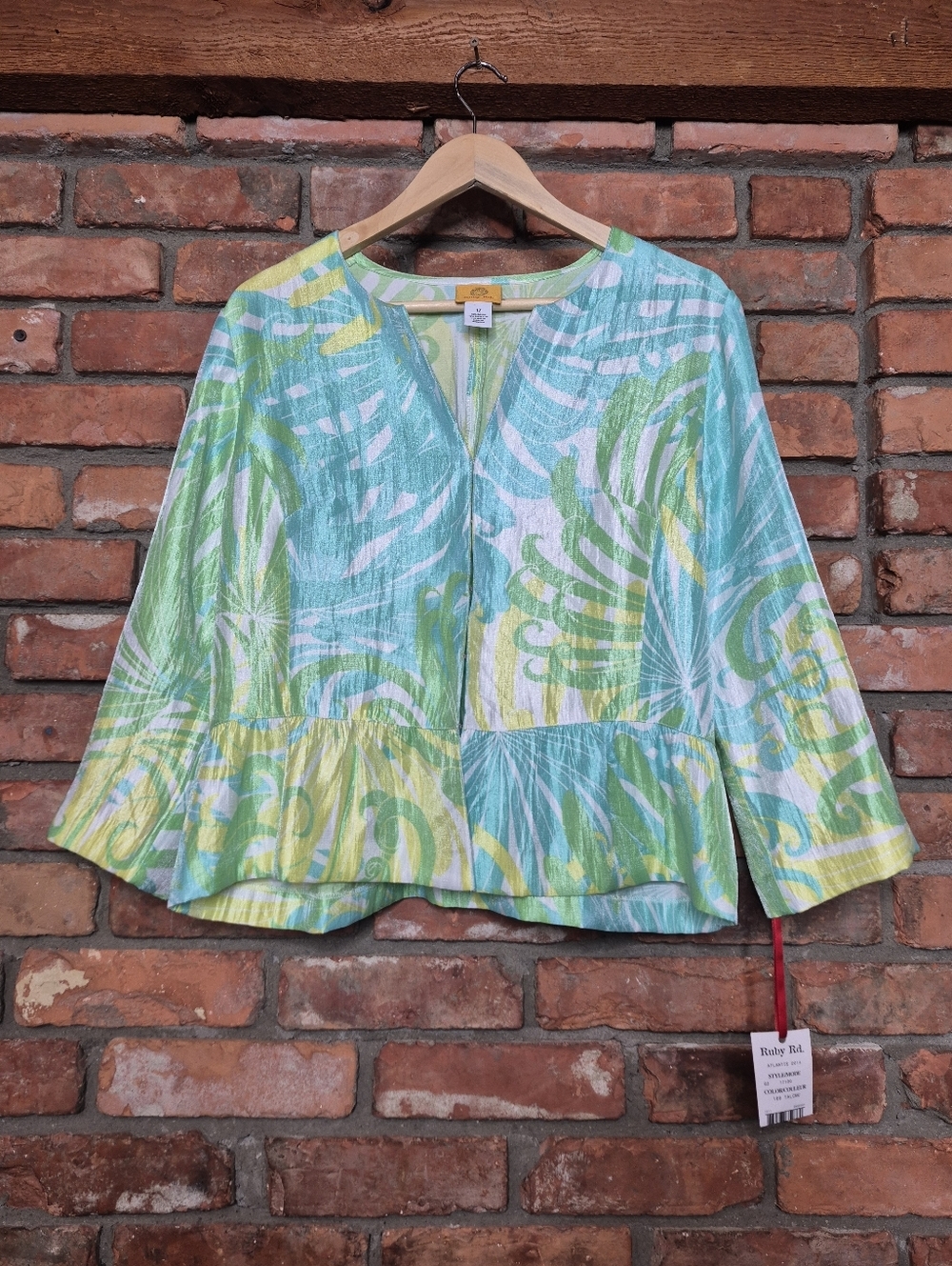 Ruby Rd NWT Tropical Print Peplum Blouse Size 12 Lightweight Silky Top - Picture 3 of 7